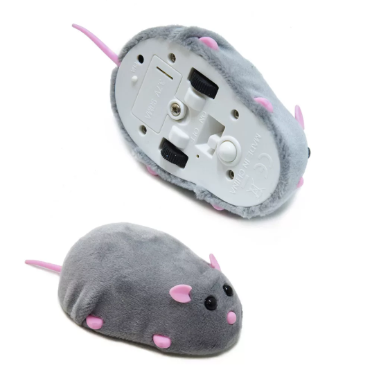 távirányítós kisegér – szórakoztató játék cicáknak távirányítós kisegér – szórakoztató játék cicáknak